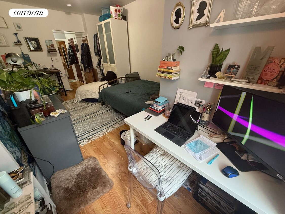 Foto del edificio - 172 E 104th St