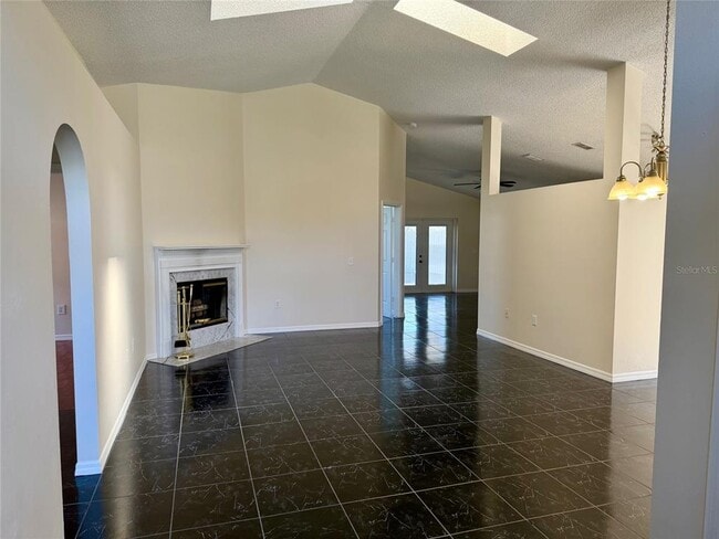 Building Photo - 809 Brightview Dr