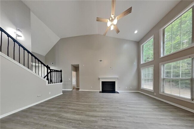 Foto del edificio - 1245 Cedar Oak Ln