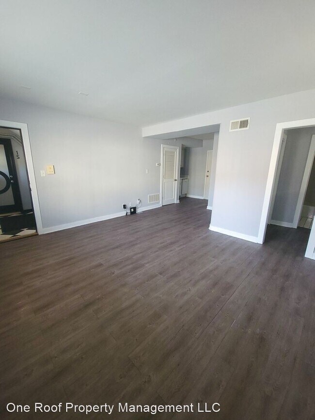 Building Photo - Studio, 1 bath House - 4524 Broadway Boule...