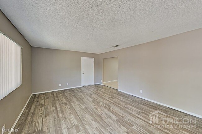 Building Photo - 3813 Hudson Bay Ave