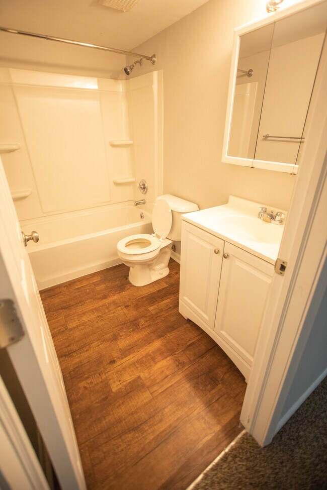 Stone Creek Apartments 503 Stone Creek Way Cincinnati, OH