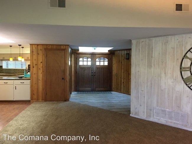 Building Photo - 295 Horizon Hills Dr
