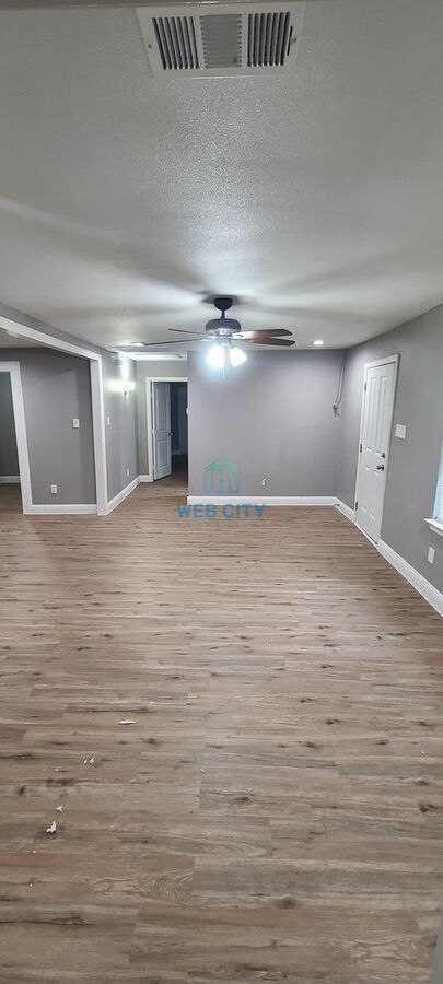 Photo - 2003 E 8th St House