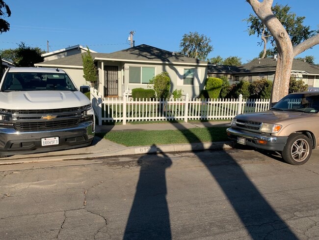 Photo - 612 S Paula Dr Apartments