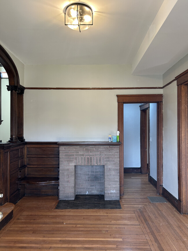 Entry Foyer - 1816 Brewster Ave