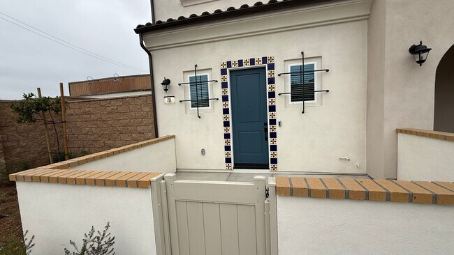 Foto del edificio - Brand new condo in Glendora - all the bells and whistles!