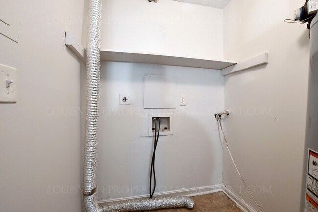 Building Photo - 4403 Kern Ct