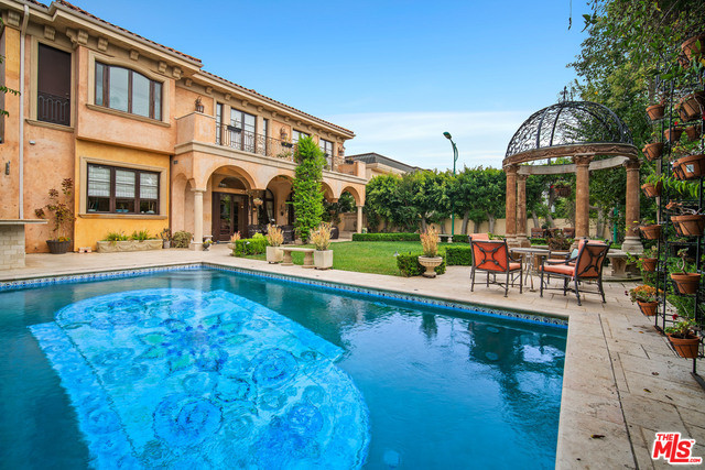 Foto principal - 585 S Burlingame Ave