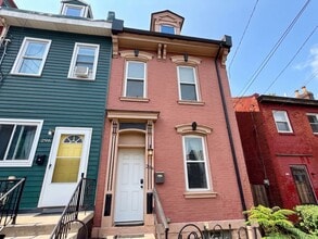 Building Photo - 294 46th St