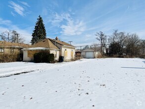 Building Photo - 20246 Roselawn St