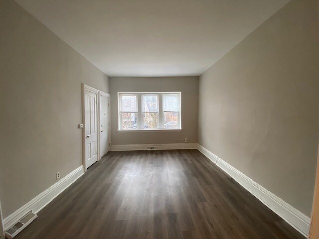 Foto del edificio - 2714 N Magnolia Ave