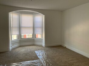 136 S Main St