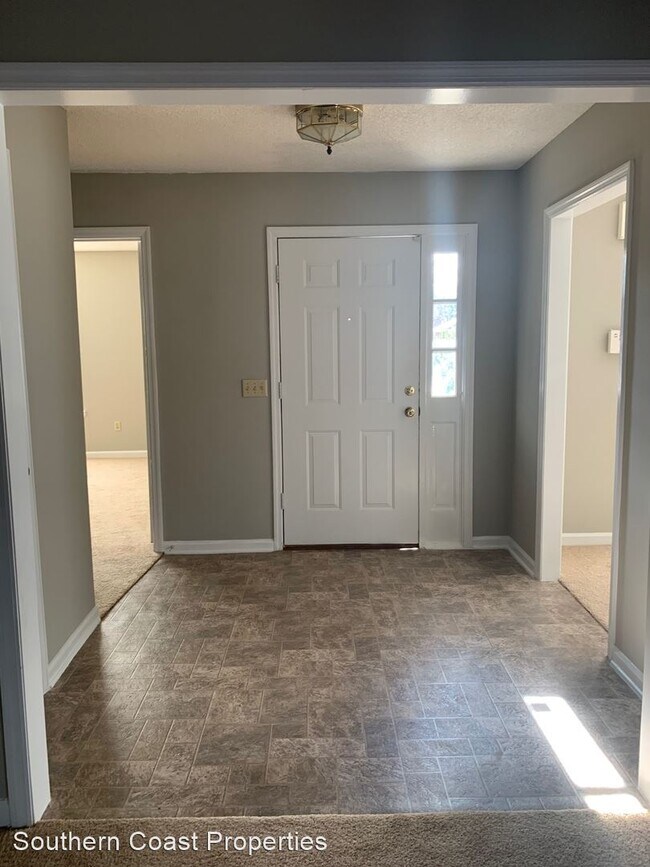 Building Photo - 3 br, 2 bath House - 627 Trevor Street