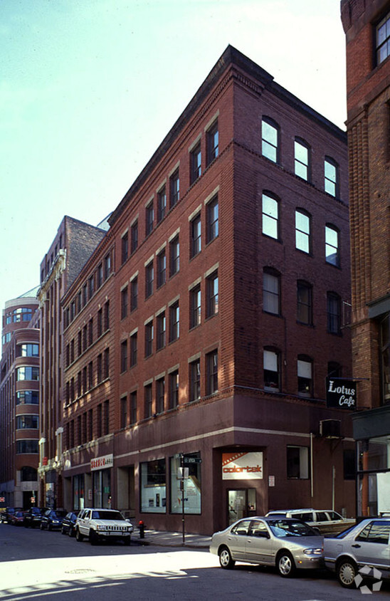 Primary Photo - 121-123 Beach St