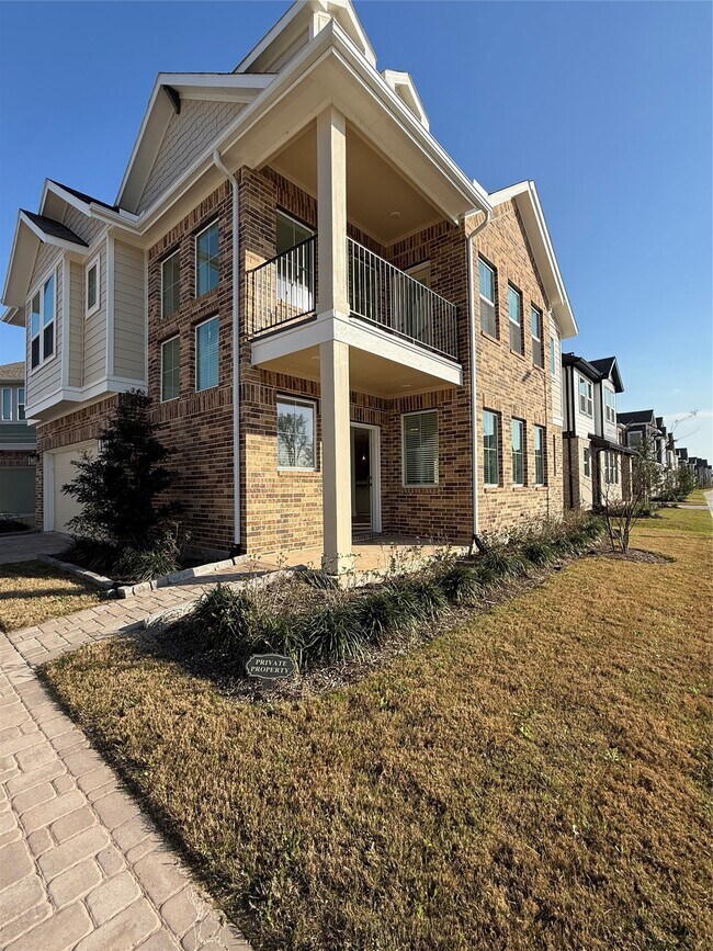 Foto del edificio - 1442 Shaded Rock Dr