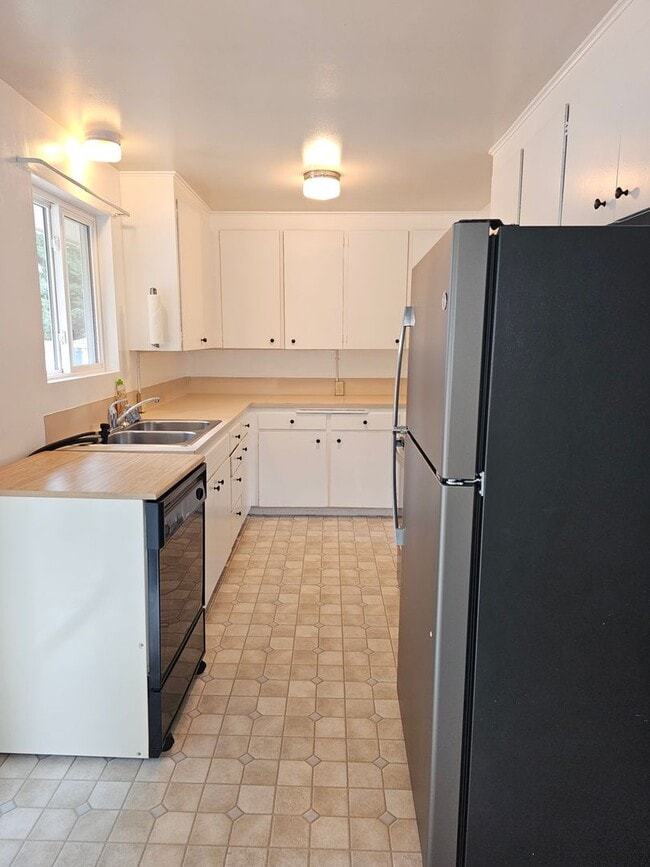 Foto del edificio - Charming 4 bedroom Rambler in Desirable Bo...
