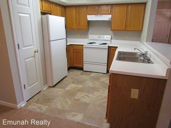 Building Photo - 3 br, 2 bath House - 119 Candle Court