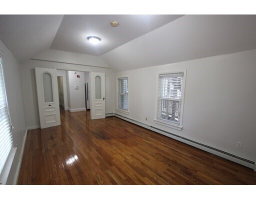 Building Photo - 111 E Central St