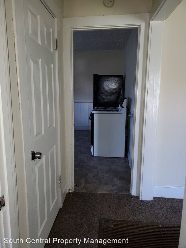 Foto del edificio - 1 br, 1 bath House - 239 Walnut St.