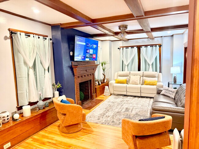 Foto del edificio - 799 Pleasant St