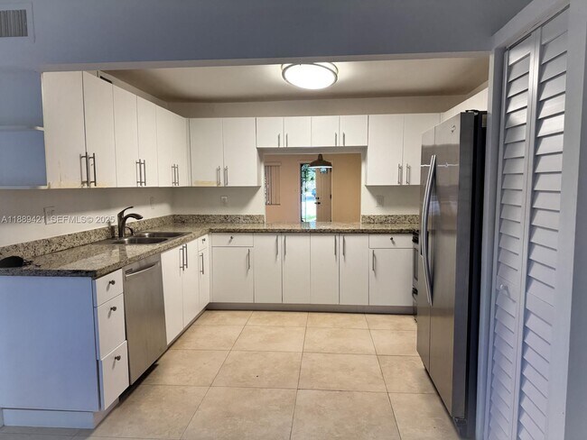 Foto del edificio - 1925 Sans Souci Blvd