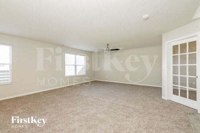 Foto del edificio - 1398 Crabapple Rd