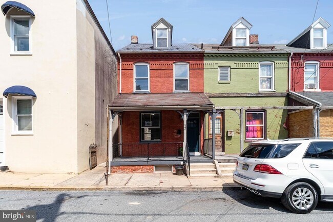 Foto del edificio - 549 Spruce St