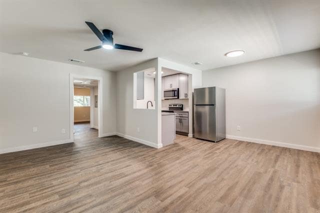 Foto del edificio - 5909 Gaston Ave