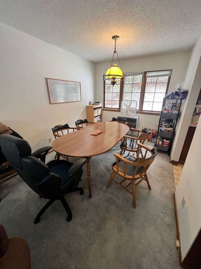 Foto del edificio - 1205 Brainerd Ave