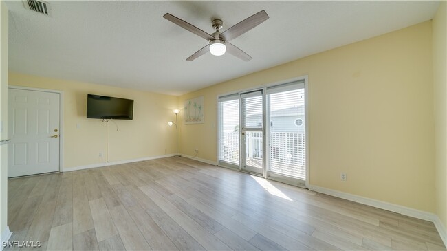 Building Photo - 3328 N Key Dr