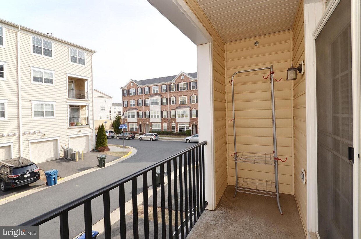 Foto principal - 22676 Ferncrest Terrace