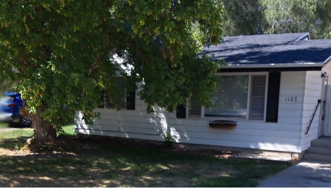Building Photo - 1107 Howard Ave