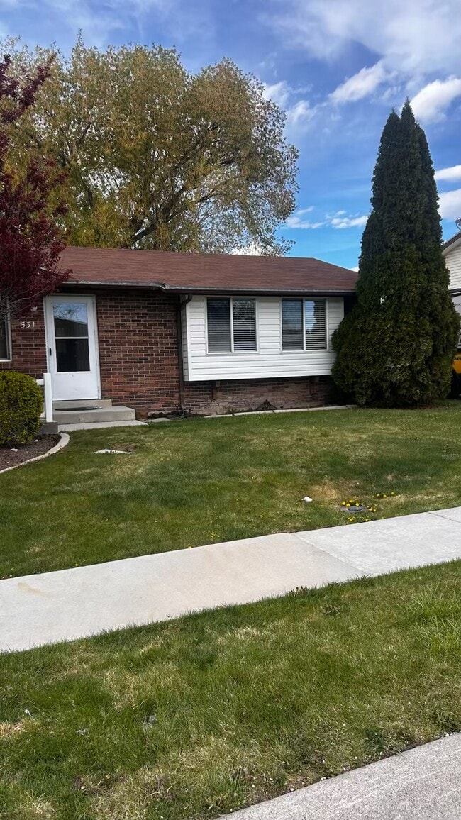 Building Photo - 531 W 660 S