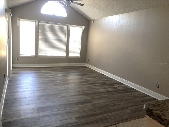 Foto del edificio - 1057 S Hiawassee Rd