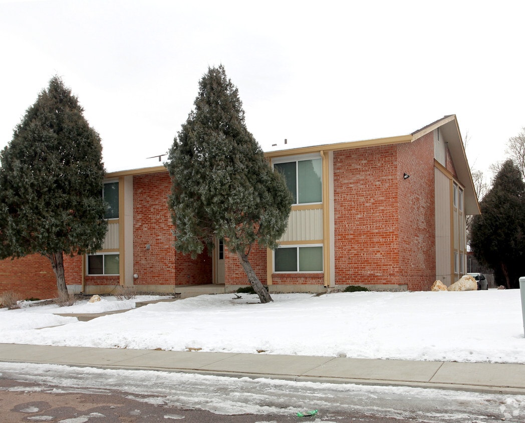 Building Photo - 995 Holli Springs Ln