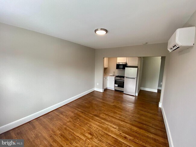 Foto del edificio - 4758 Lee Hwy