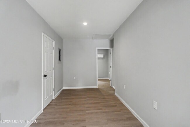 Foto del edificio - 9424 Daisy Vestry Rd