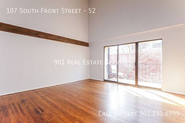 Photo - 107 S Front St House