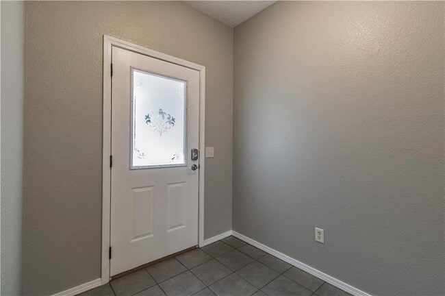 Building Photo - 1245 S Camellia Ln