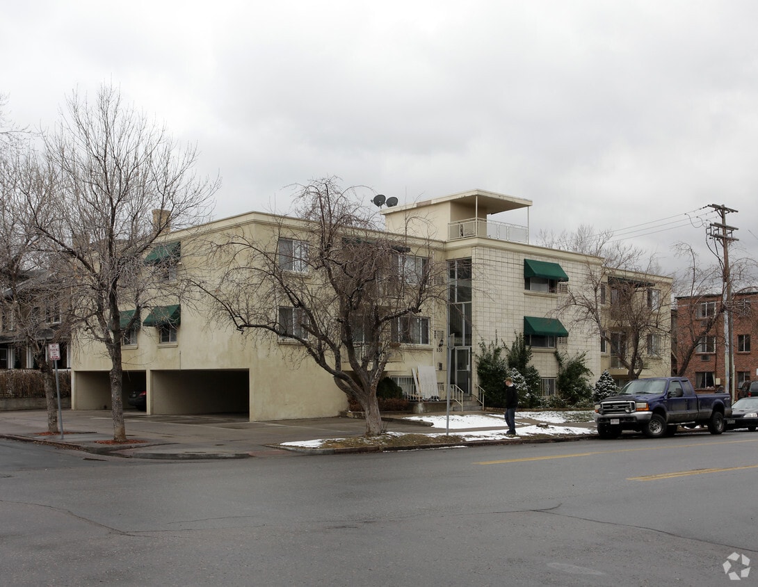 Primary Photo - Tuscany Apartments