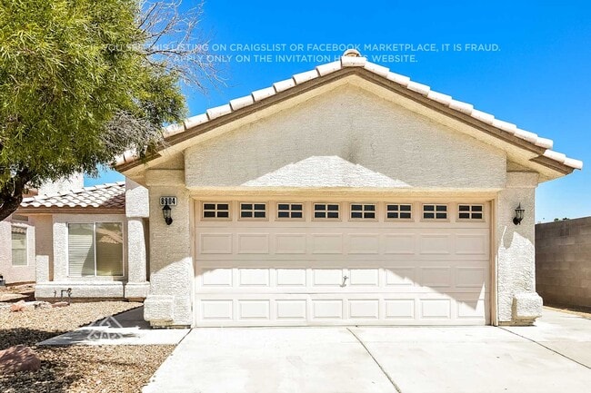Building Photo - 8904 Chenin Ave