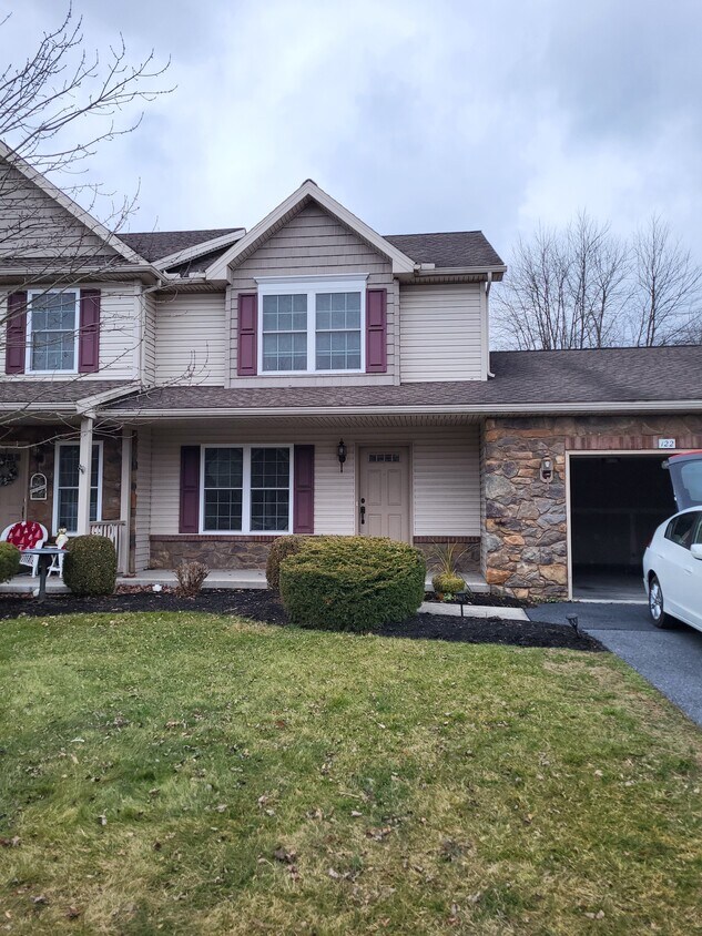 Building Photo - 122 Scully Pl