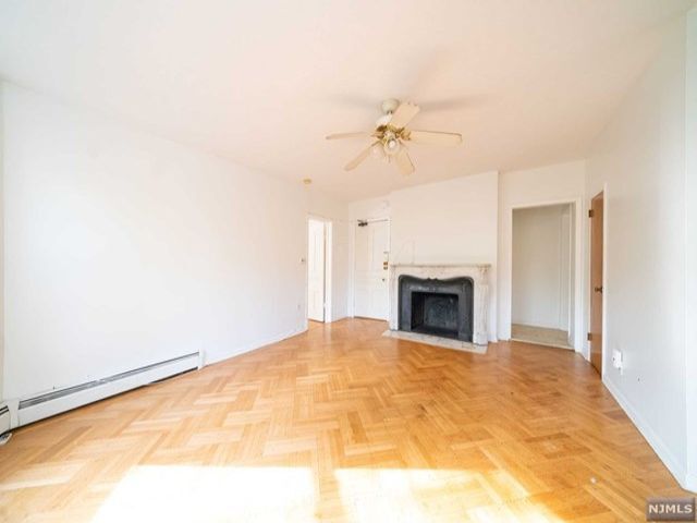 Foto del edificio - 1263 Valley Rd