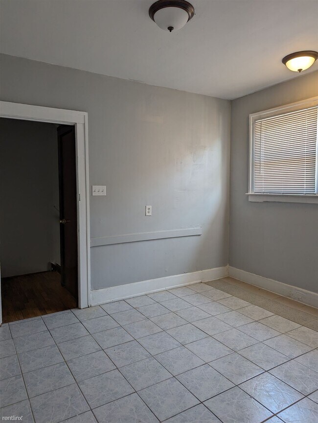 Foto del edificio - 5 br, 2 bath House - 1709 Central St