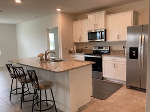 Building Photo - 10789 SW Cremona Way