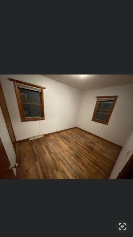 Foto del edificio - 529 S Jackson St