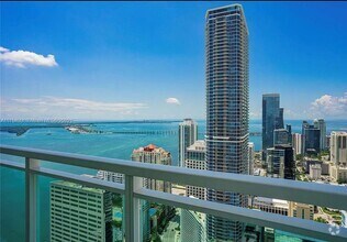 Building Photo - 950 Brickell Bay Dr
