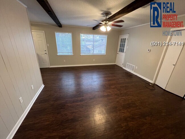 Building Photo - 3211 Duke Ct