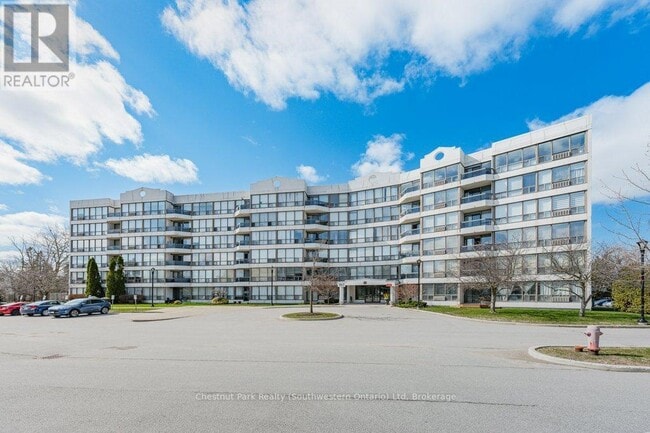 Building Photo - 107 Bagot St